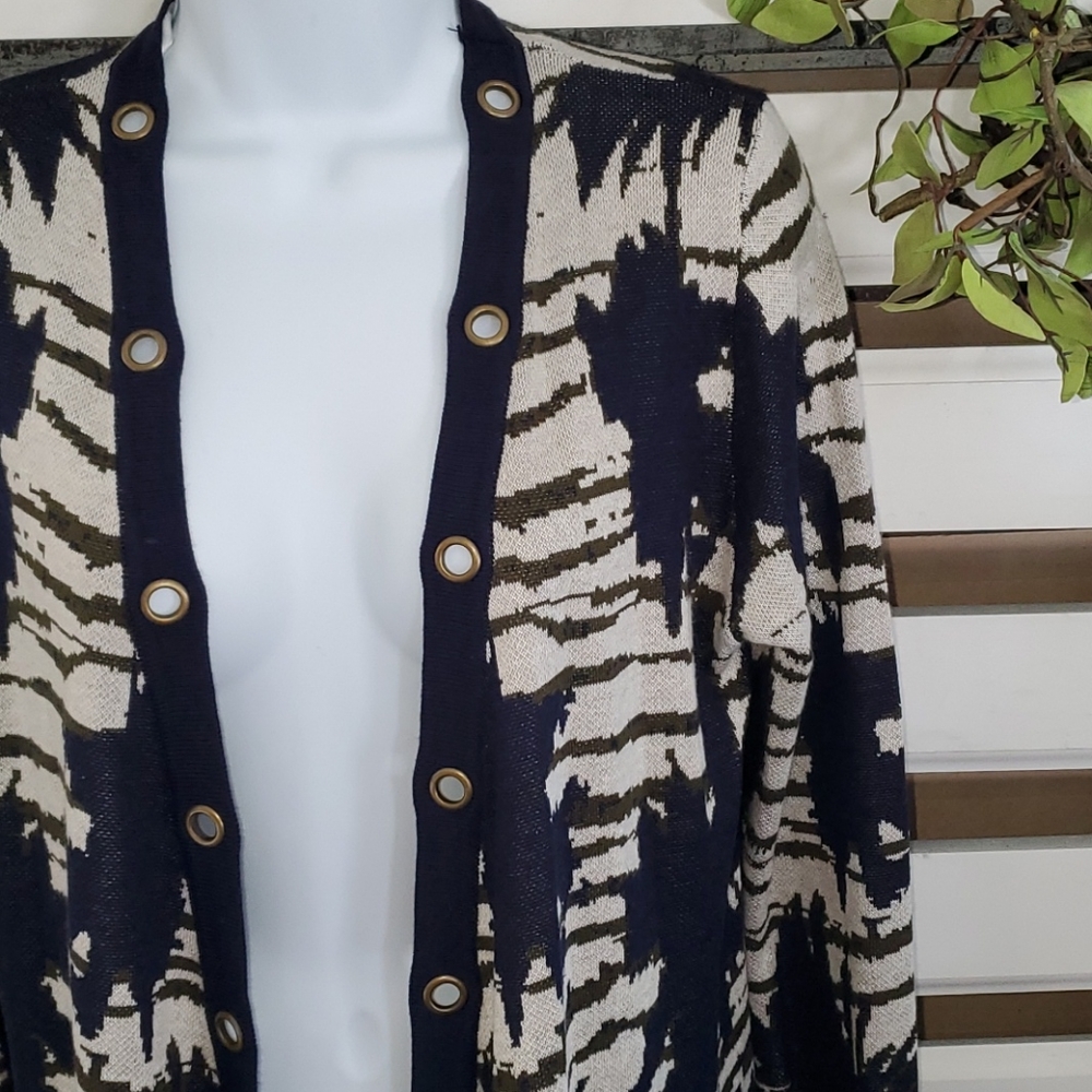 BELLDINI sweater.     #2794